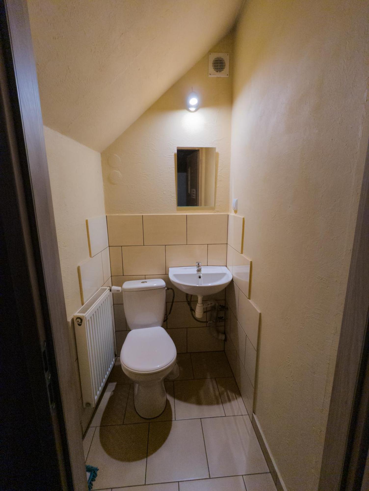 Pokoje Goscinne "U Karola" Pracownicze Ścinawa Dış mekan fotoğraf